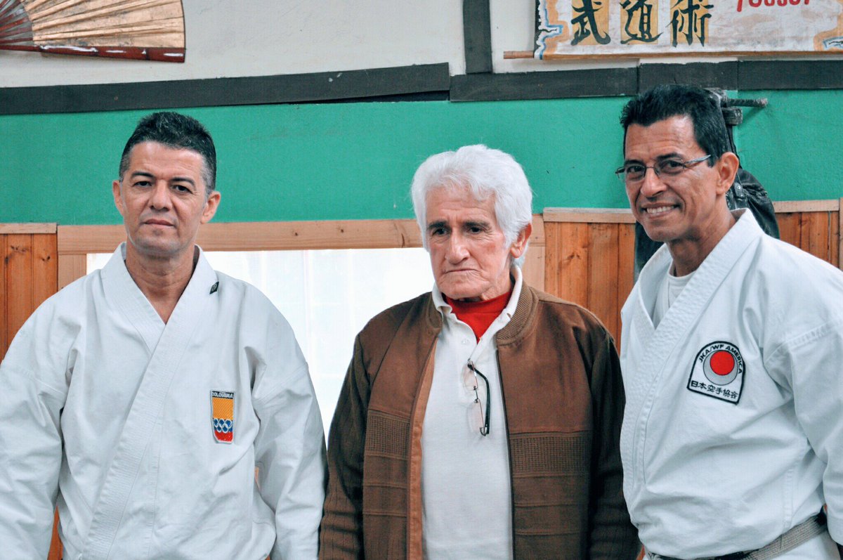 hollmanbn's tweet photo. Con el padre del Karate en Colombia, el Dr Jaime Fernández  (qepd) y mi amigo Willian Otero https://t.co/wAlA0BoOJL