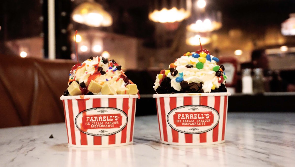FarrellsUSA's tweet photo. left or right? which ice cream has the better toppings? https://t.co/xY0NXES1eK