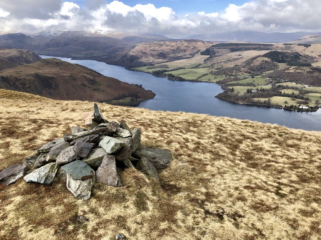 Cumbrianlass_'s tweet photo. Great to be back out and up the fells π #Wainwrights #FarEasternFells #Ullswater #LakeDistrict #Cumbria #AmIntLakes #theplacetobe https://t.co/BHQ0grVs68
