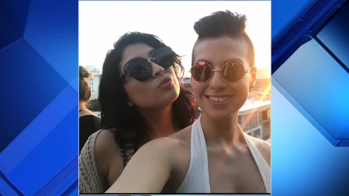 Woman says she was booted from Uber after hugging girlfriend bit.ly/2GRFxZl https://t.co/dm6i0vpTNN