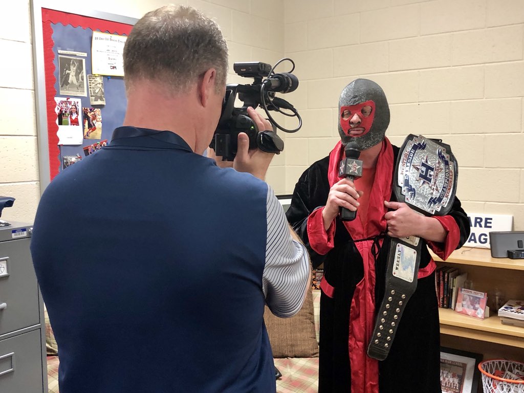 AWFWOW751's tweet image. THANK YOU, @HHSGenerals! WE LOVED HELPING RAISE MONEY FOR @Impact2One! #RoundTWO, NEXT YEAR???

#BOBBY