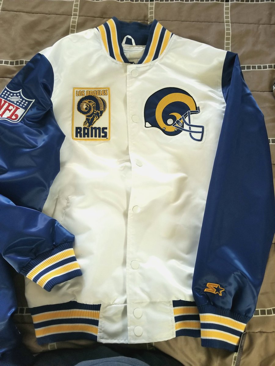AleksM805's tweet image. #NEWGEAR #RAMS4LIFE