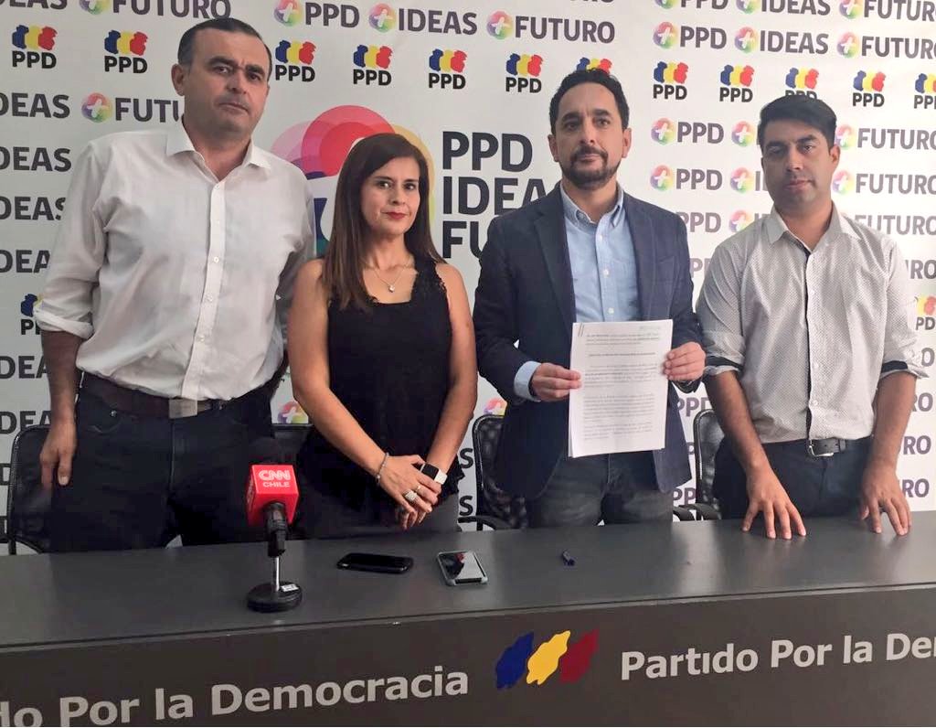 renovacionppd's tweet photo. Lista #Somosrenovación liderada por @marconunez junto a @mariogebauer @patyxnunoa y @dibanez81 recurren al Tribunal Supremo exigiendo EXPULSIÓN de #PilarArmanet por infracción grave a declaración de principios de @PPD_Chile comprometiendo el prestigio y los intereses del partido https://t.co/el8MnNsGmj