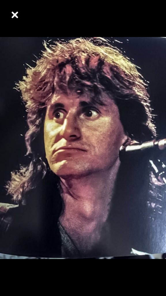 vivien2112's tweet photo. Those faces...
Good evening #Rushfamily 😂 https://t.co/awMBBbSIGc