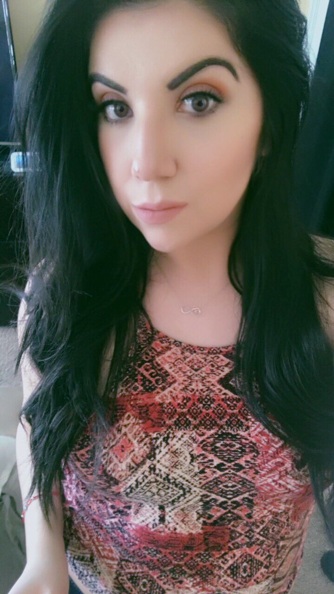 Shellyyy_87's tweet photo. @ImThatGentleman #ImThatWCW https://t.co/u4ZPT57LE4