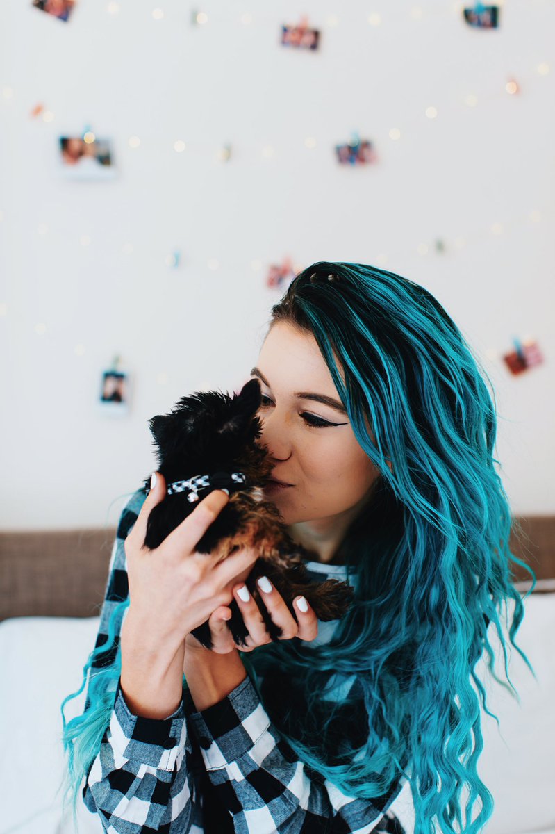 jessiepaege's tweet photo. NEW VIDEO: Goodbye, Baby 💓(a tribute to Ollie)

LINK: https://t.co/lgqIWZar6B

This video means a lot to me and it's incredibly special to share this with all of you https://t.co/A5xIYCiQcF