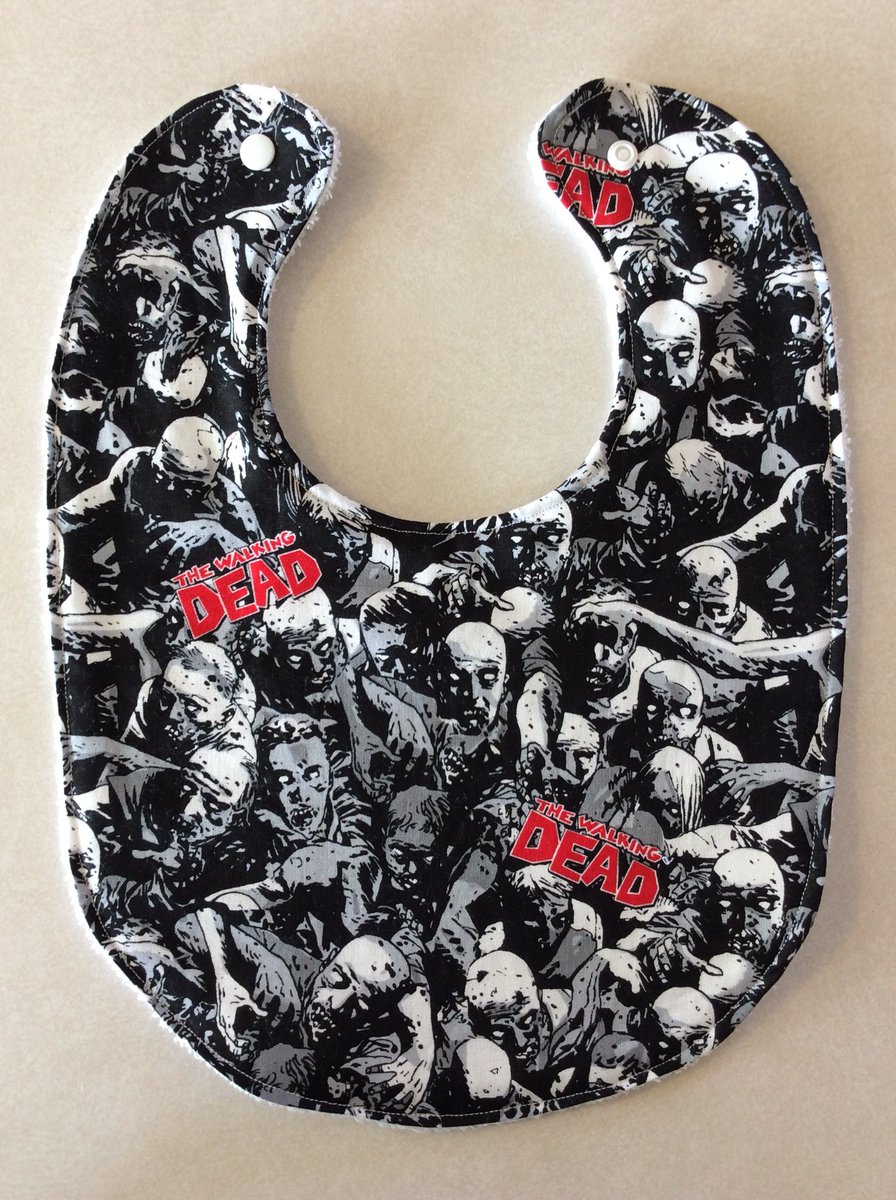 beachtymequilts's tweet photo. New and sold out items just added to Pop-culture Alley!
https://t.co/m949fbVTkj
#HappyBirthday #WalkingDead #drwho #explodingtardis #dinosaurs #babybibs #popculturealley #snowmanscorner #POPCulture https://t.co/kEsbdfIH7B