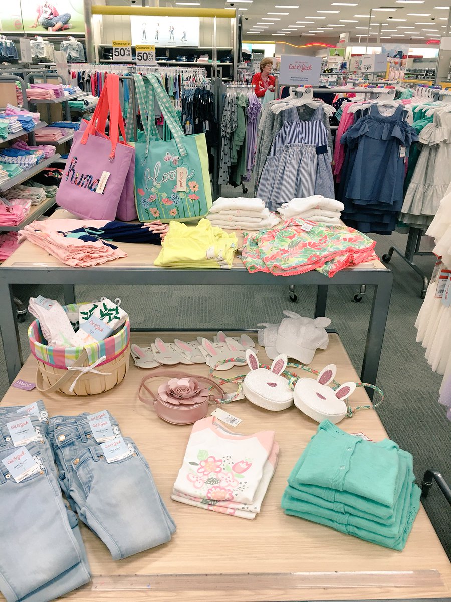 990 is ready for all your Easter needs! @ContrucciJoe <a href="/KellySakai1/">Kelly Pergram</a> #EasterWeekend
