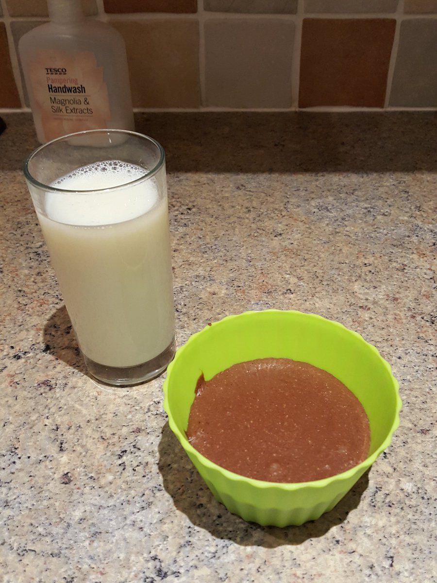 michellejane87's tweet photo. It's finally happened! After months and months of returning home from night shift and wishing that your mum had made chocolate flan to come home to, it's finally happened! You might think I'm being overdramatic but I'm so happy! You honestly don't know how good this is! 😊 https://t.co/eB7QdS1XKs