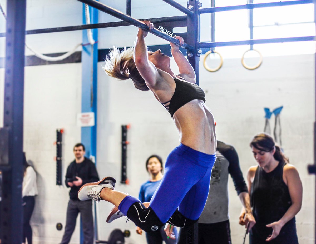 Maxability_'s tweet photo. Like a beautiful 🦋! Good luck to everyone advancing to Regionals!

@CrossFit @CrossFitGames 📸: @squatsandpixels #CrossFit #GotItDone #ButterflyPullUps https://t.co/jgWuxmawCE