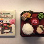 手軽だけど許してね!　フリーズドライで作れるお供えの料理がスゴすぎる!