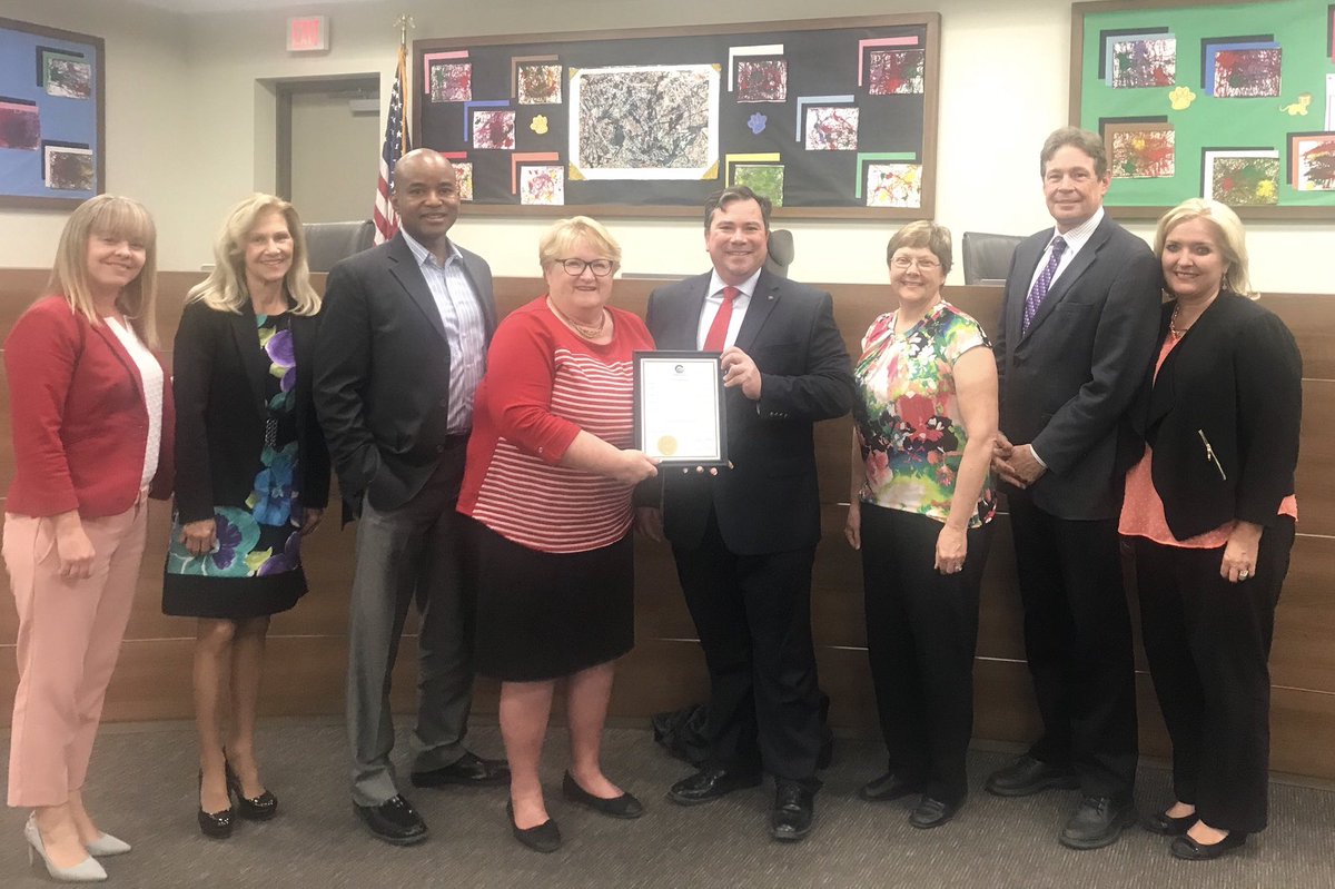 e2inZona's tweet image. @ChandlerUnified board meeting to celebrate @cityofchandler support for #AZProgress! Thanks to the support of our great city and amazing leaders @chandlerchamber @ExpectMoreAZ @Achieve60AZ @arizonafuture