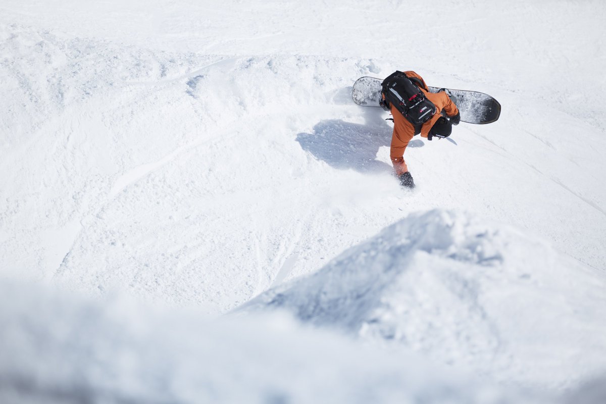 ridehead's tweet photo. It does not always have to be a park session. Cruising on the slopes lead us to the same surge of emotions. What is your favorite riding style? #ridehead https://t.co/DTz5GWcBUl