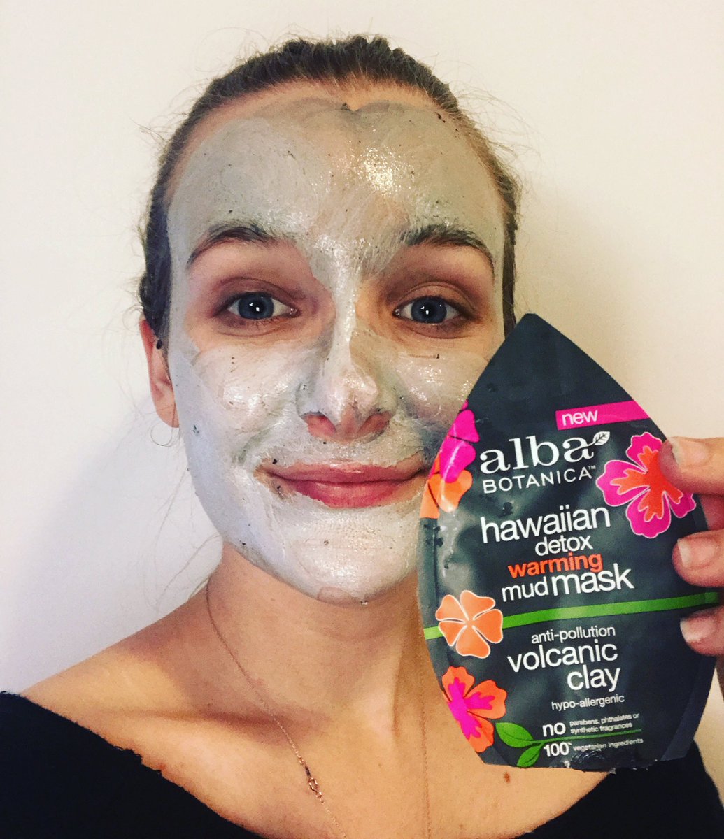 It warms right up! So neat! I love a good #mudmask &amp; its #antipollution <a href="/AlbaBotanica/">Alba Botanica</a> #vegan #veganskincare #ecobeauty #crueltyfree #allnatural #relax #skincare #skincareroutine #veg #plantbased