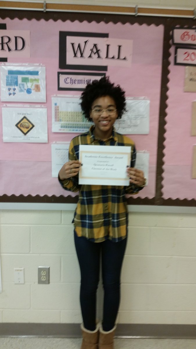 JcabildoL's tweet photo. Students who value the essence of education usually  succeed and achieve their goals.  Continue to work hard. Remember I'm always here to support  you all the way. #Science is life@BHSBULLDOGSBCPS. Students of the 3rd 9 weeks grading period https://t.co/IEa8wVl6D6