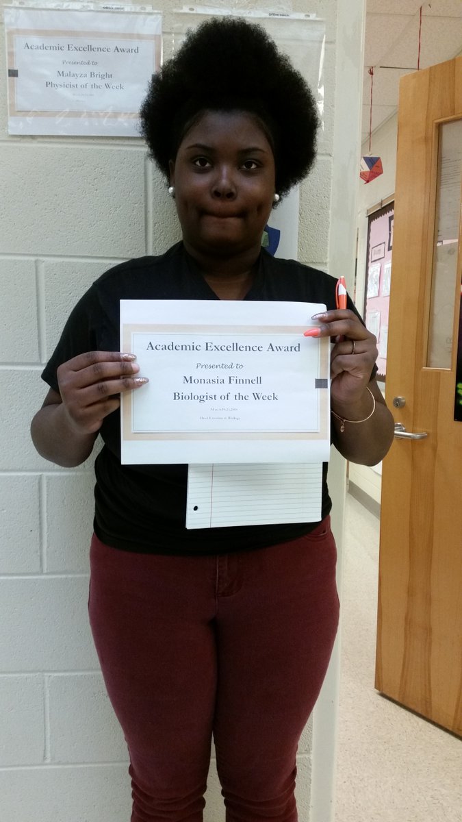 JcabildoL's tweet photo. Students who value the essence of education usually  succeed and achieve their goals.  Continue to work hard. Remember I'm always here to support  you all the way. #Science is life@BHSBULLDOGSBCPS. Students of the 3rd 9 weeks grading period https://t.co/IEa8wVl6D6