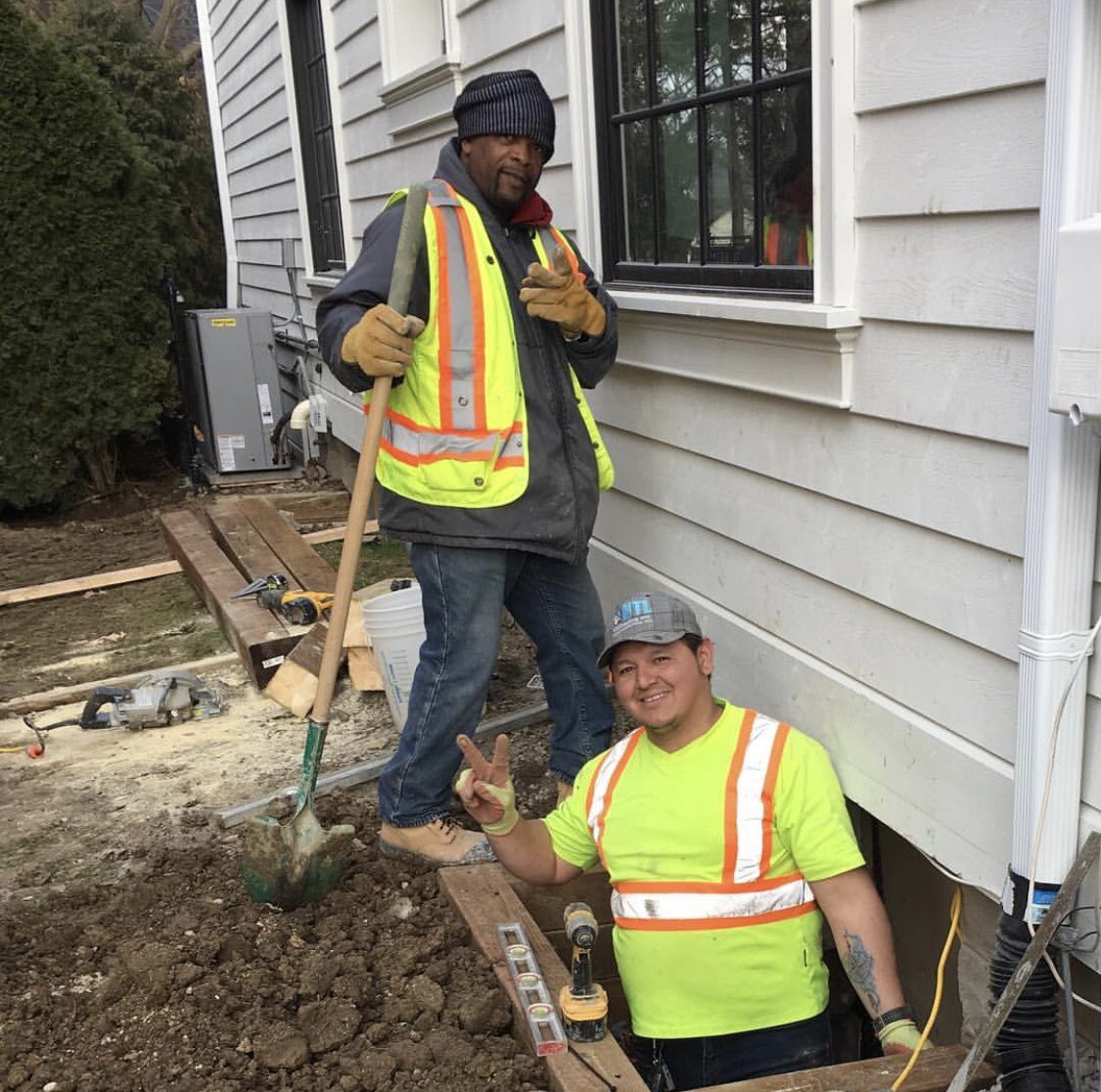 NTL_Contracting's tweet photo. It was a window well kind of day. #ISmellItInTheAir #SunnyDaysAhead #NTL #Waterproofing #Toronto #Concrete https://t.co/rfVbTBpFFv