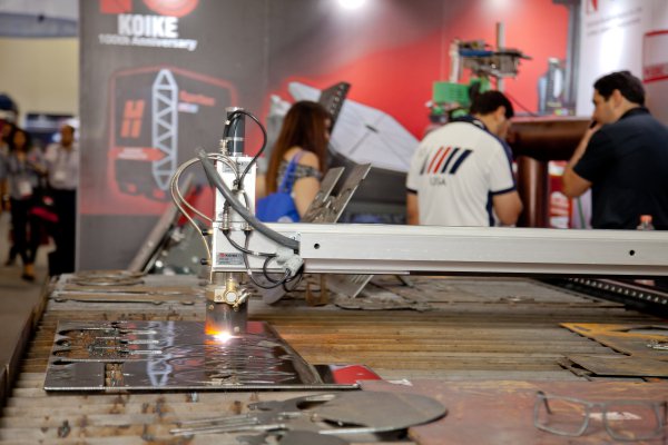 Ferrepro's tweet photo. Para la edición de este año, se esperan más de 13,000 visitantes y 550 empresas de la industria metalmecánica y manufacturera de México.

@fabtechmexico 

2, 3 y 4 de Mayo, @CentroCitibnmx. 

Más información: https://t.co/Fy2AaDCFMr https://t.co/WgtUxpEE0M