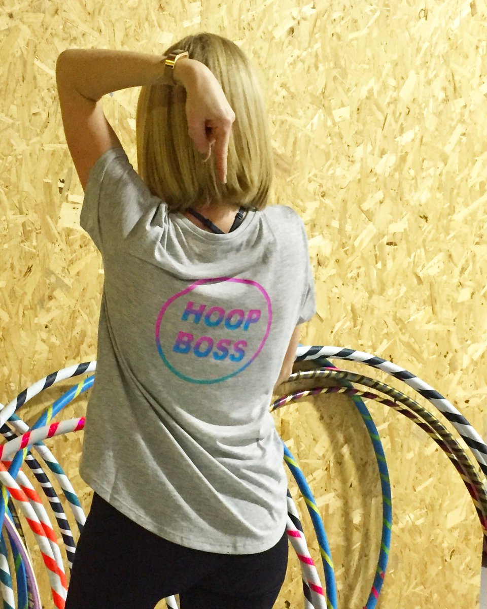ValleyHoopers's tweet photo. Hoop Boss that’s me!? Love my new Tee. Thank you @JedaPrint JedaPrint. ❤️⭕️🌈🙌 https://t.co/tdU1qZbScp