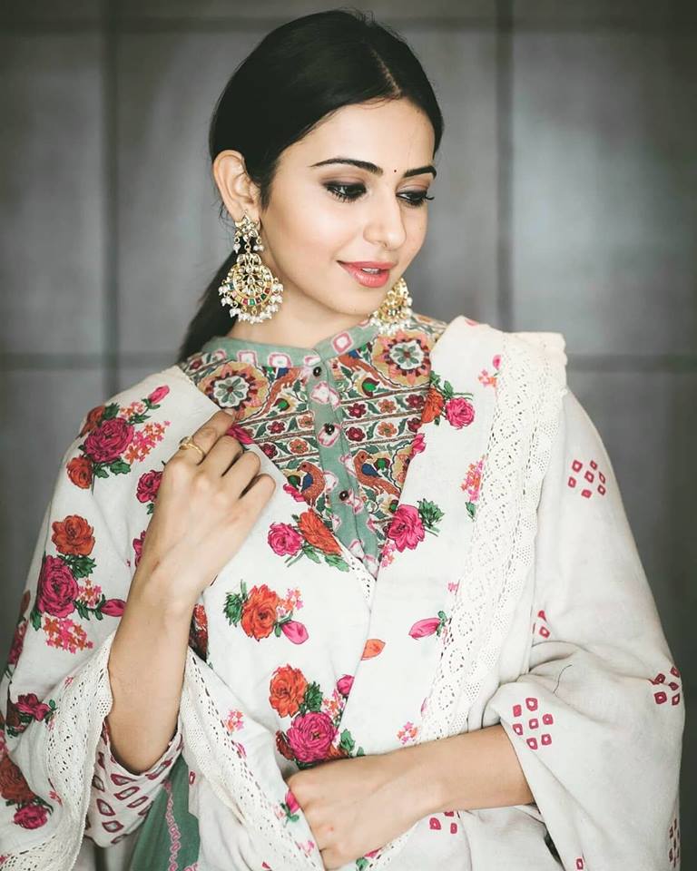 MixnMix_com's tweet photo. #rakulpreet https://t.co/DwpI1mR4EV