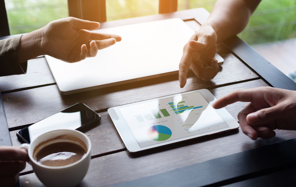MobvistaInc's tweet image. Check out the #Mobile and #inAppAdvertising Trends in 2018, featuring Clement Cao's (VP of Mobvista) comment: buff.ly/2GXlnxa