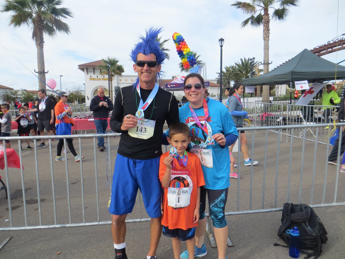 CoachPhillip16's tweet photo. Carmel Valley 5k was a huge success again! Check out the Del Mar Heights "I'm faster than Coach" Club!  Support local schools and healthy lifestyles!  #DMUSD  #dmheights https://t.co/ar51jz5CBl