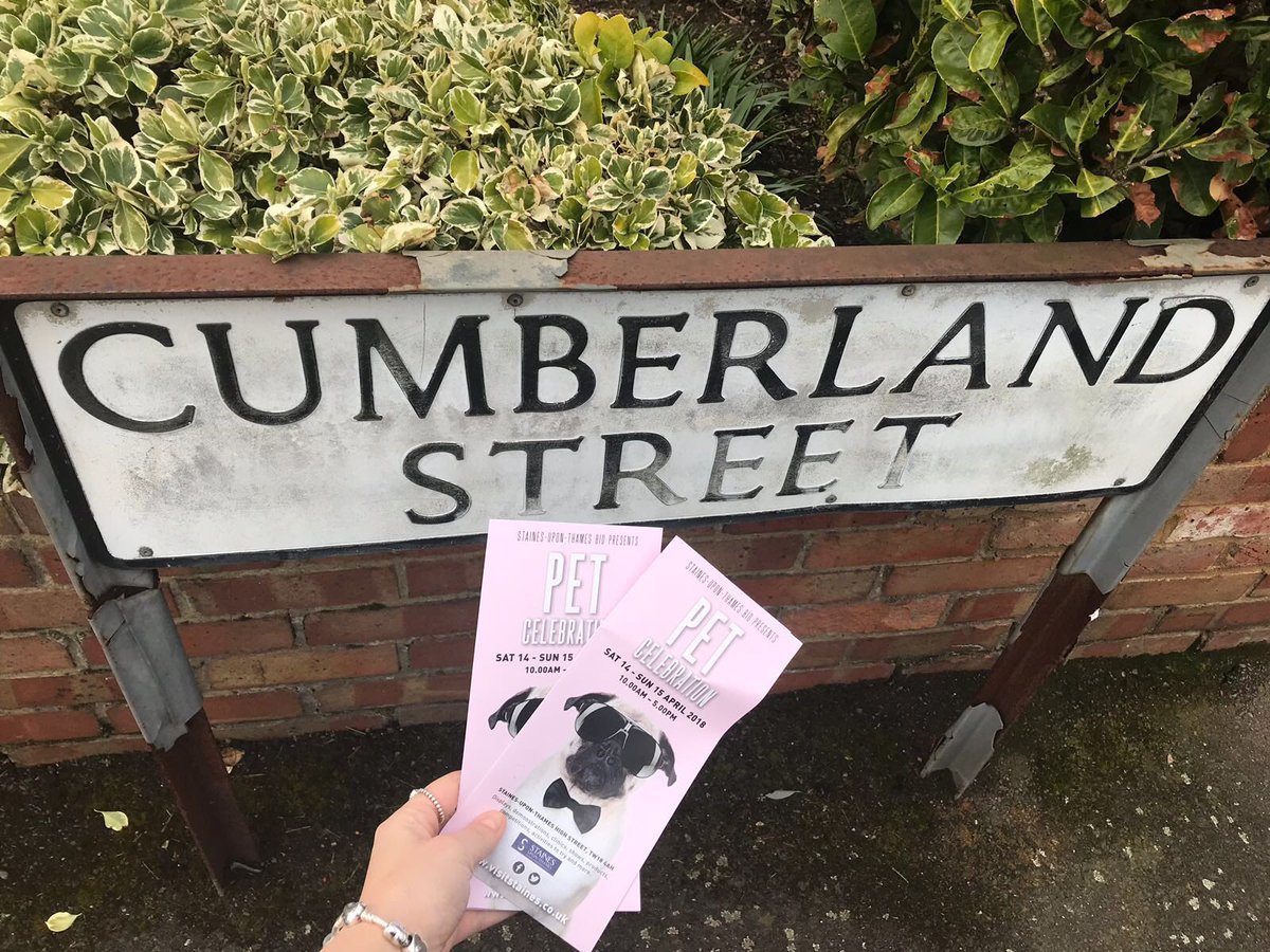 leaflets2go's tweet image. Our team has been dodging the rain this week .. we are out in Staines and Ashford promoting Visit Staines Pet Competition 

#Staines #Ashford #Pets #Competition
