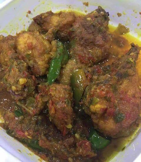 FoodPornMlaysia's tweet photo. Ayam goreng cili padi 😋😍💕 https://t.co/vFVd3NlPeA