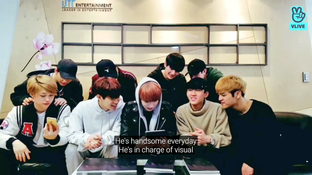 changbination's tweet photo. fan: hyunjin was so handsome yesterday
changbin: he's not only handsome yesterday, he's handsome everyday

mr seo changbin stating #facts only https://t.co/460csTbhIL