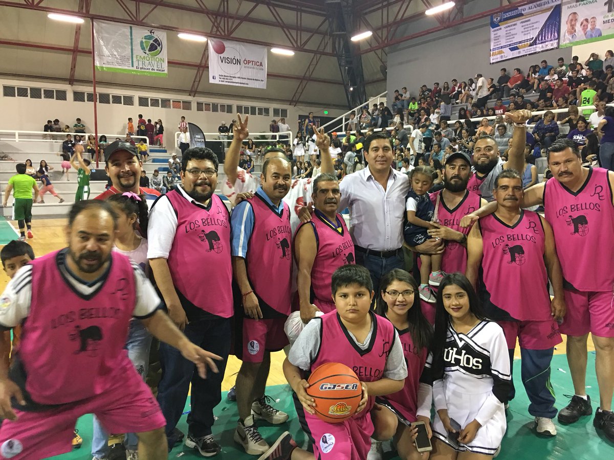 hectorkstorena's tweet photo. Arranque de Torneo de Semana Santa éxito a todos #losbellos https://t.co/mbboeVmdCR