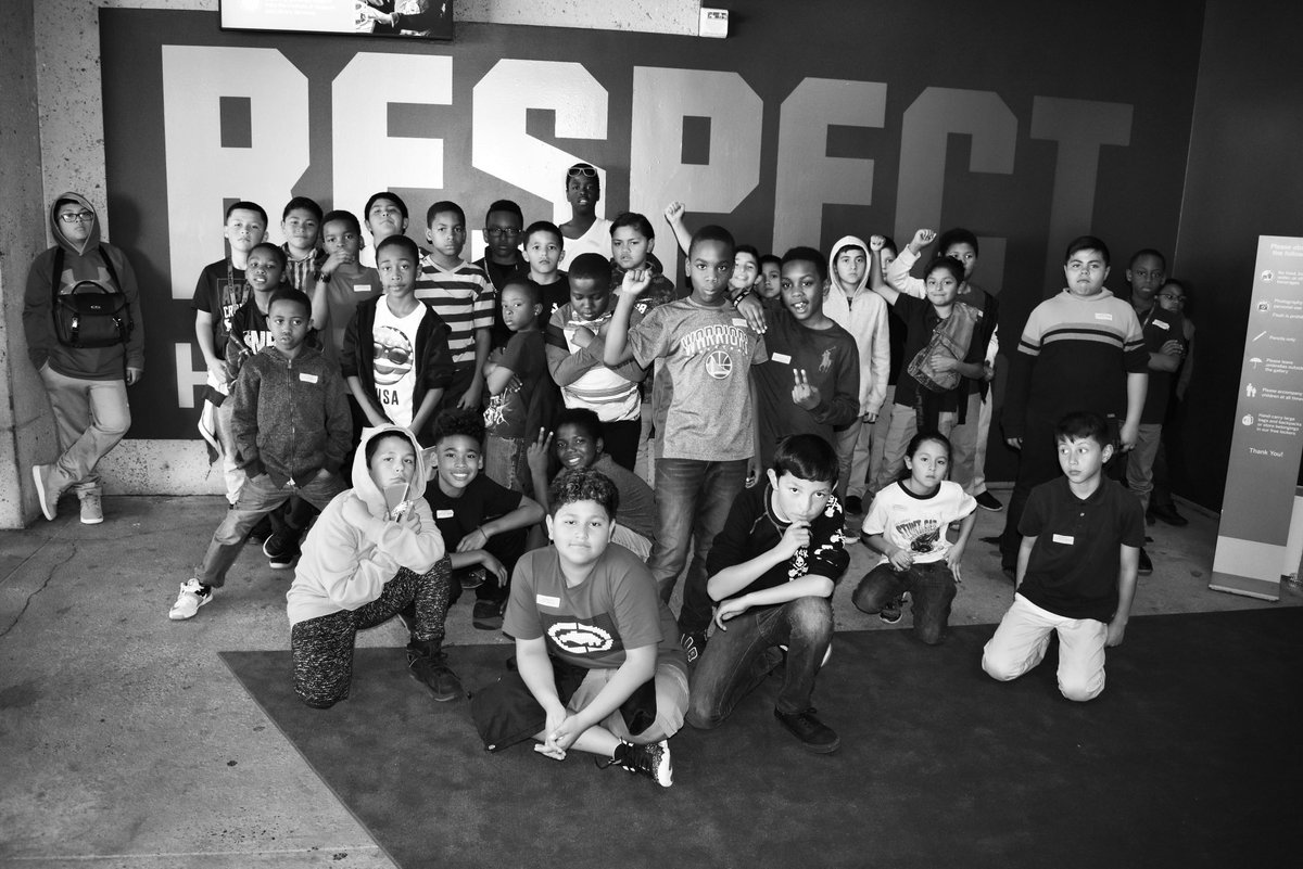 reachoakland's tweet photo. Our @OUSDNews #AAMA students attended the “Respect Hip Hop” exhibit at the  @oaklandmuseumca thank you @HipHopEducate for your brilliance and work!  #changinghxstory https://t.co/fTKDG2c7m6