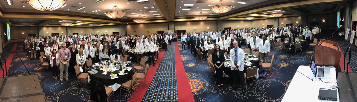 RonFitzwater's tweet image. 500 pharmacists and students traveled to Jefferson City today to discuss pharmacy issues including the underhanded tactics of Pharmacy Benefit Managers.  Your community pharmacists are the only group protecting patients.  Please support HB 1542.  It is time for patients to WIN.
