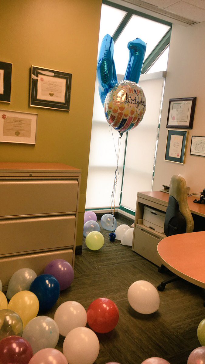 Happy birthday to our team rockstar the boss man @LindenSmail shared a good laugh of your super ballooned office😂😂😂 <a href="/AnnechristineG/">Anne-Christine Gagné</a> <a href="/horsecrazyladie/">Jill Mill</a> @Mandeep64491046 @Lcolangelo_TD