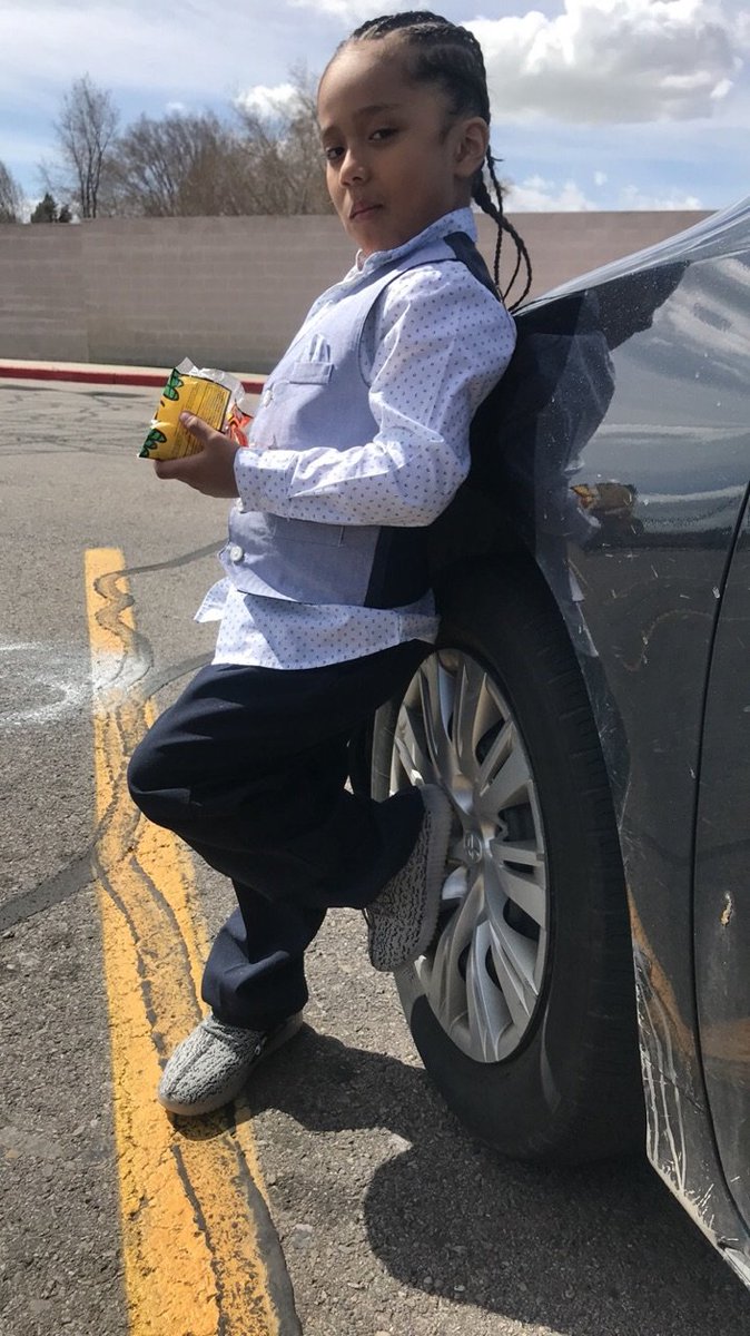 DjDelmaggio's tweet image. My 5 year old nephew stuntin harder than most grown folk #PolyStyle #LongHairDontCare