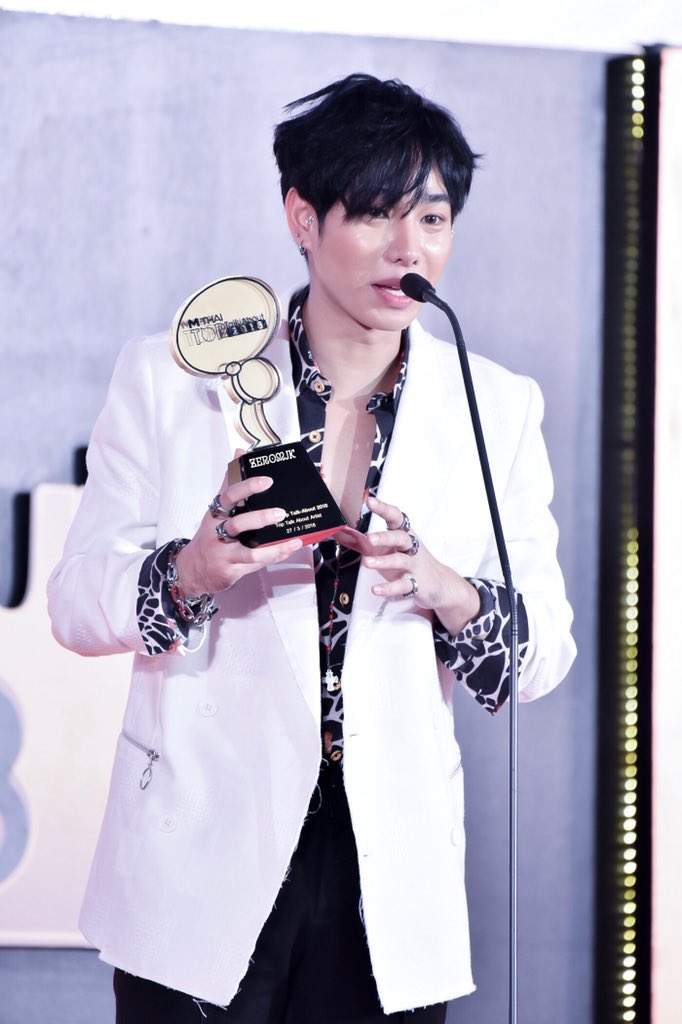 zeromjk's tweet photo. 🏆🎉😄 27/3/2561 #เป๊กผลิตโชค @ #MThaiTopTalk #TopTalk2018 (15) #palitgallery #peckpalit #PeckPalitchoke #zeromjk #Mthai2018xOneyearPALIT https://t.co/2sPip2E0BM