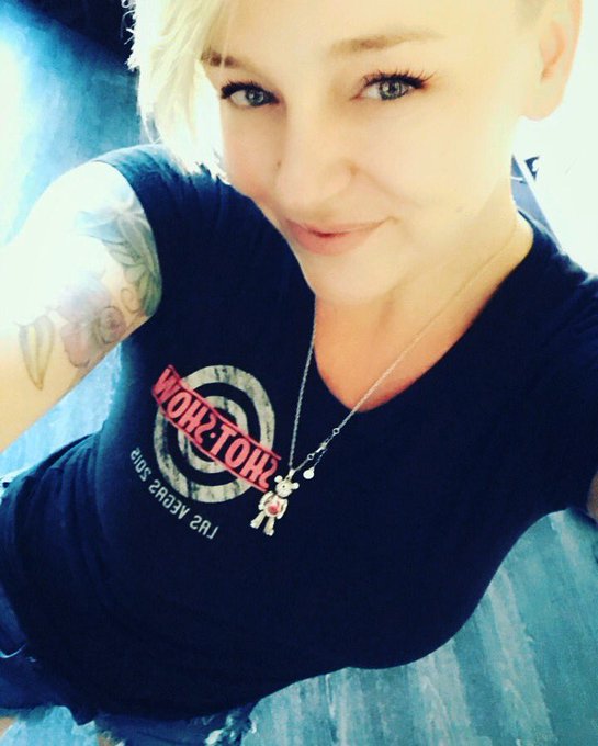 Silly girl https://t.co/QxjBFaynH1<a href="/tag/beauty"class="tags"><span>#beauty</span></a>