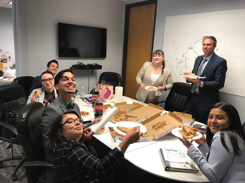 CatalystconsInc's tweet photo. We heard there was #pizza. Our tummy even smiles when there is pizza. #pizzaparty #CatalystConsultantsInc https://t.co/wlDDSqry5z