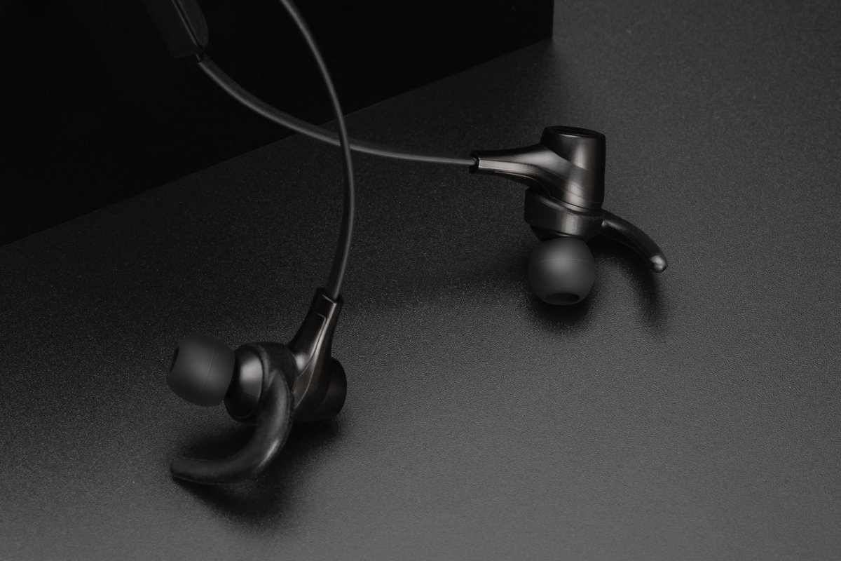 TodaysTrendy's tweet photo. .@RapooGlobal 's VPRO VM300 #Bluetooth gaming headset launched in India for ₹2,999 https://t.co/8E7UrlIvRY