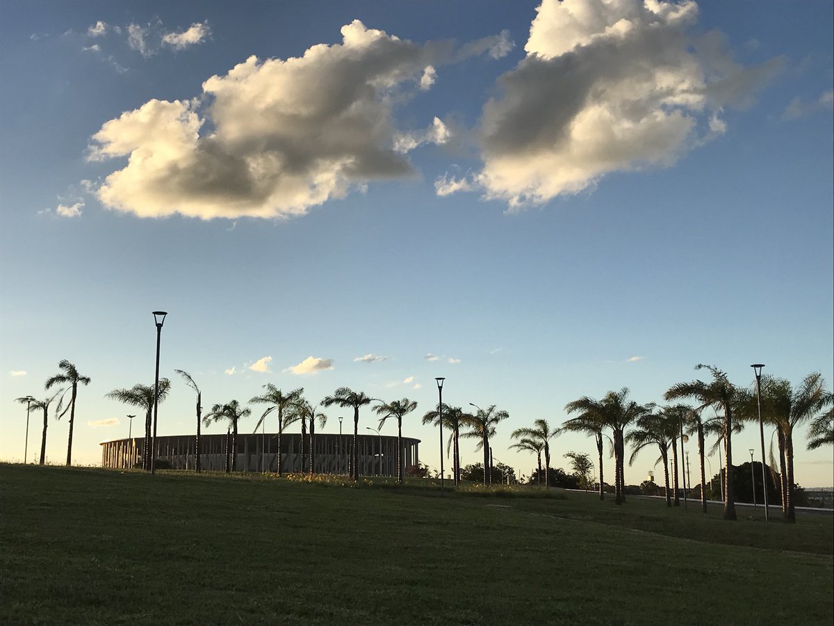Metabotix_IFG's tweet photo. Lançamento da Campus Party Brasilia com a presença das comunidades! #cpbsb2 #ifgluziania #metabotix #gynbot #bytegirl https://t.co/vJ4XGI5350