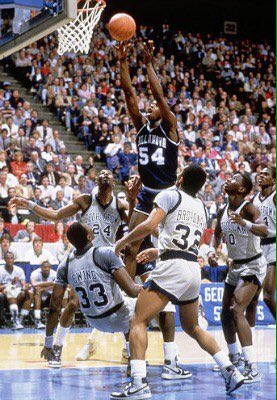 CatholicHoops's tweet photo. With @RamblersMBB and @NovaMBB in San Antonio, this is the first year that multiple Catholic schools have made the #FinalFour since 1985, when @GeorgetownHoops, @StJohnsBBall &amp; Nova took 3 of the 4 spots. #MarchMadness https://t.co/qvEzeDUelL