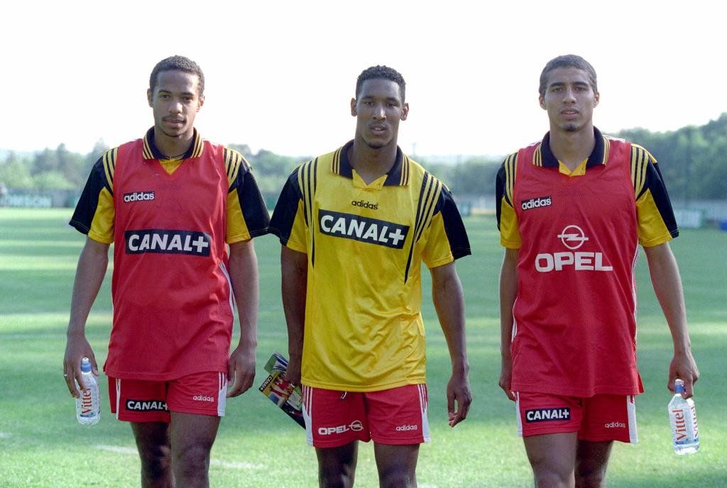 90sPlayers's tweet photo. Thierry Henry, Nicolas Anelka and David Trezeguet https://t.co/IFRFNP6HoR