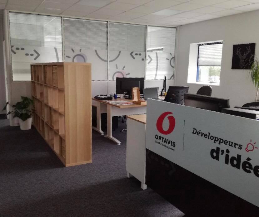 abneon_56's tweet photo. Personnalisation et décoration de l’agence OPTAVIS à Cesson Sévigné (35).... impression quadri et adhésif sablé
De beaux bureaux pour une belle société !!
@Optavis #design #Webdesign #Web #Cesson #deco https://t.co/0DbVeR8HqW