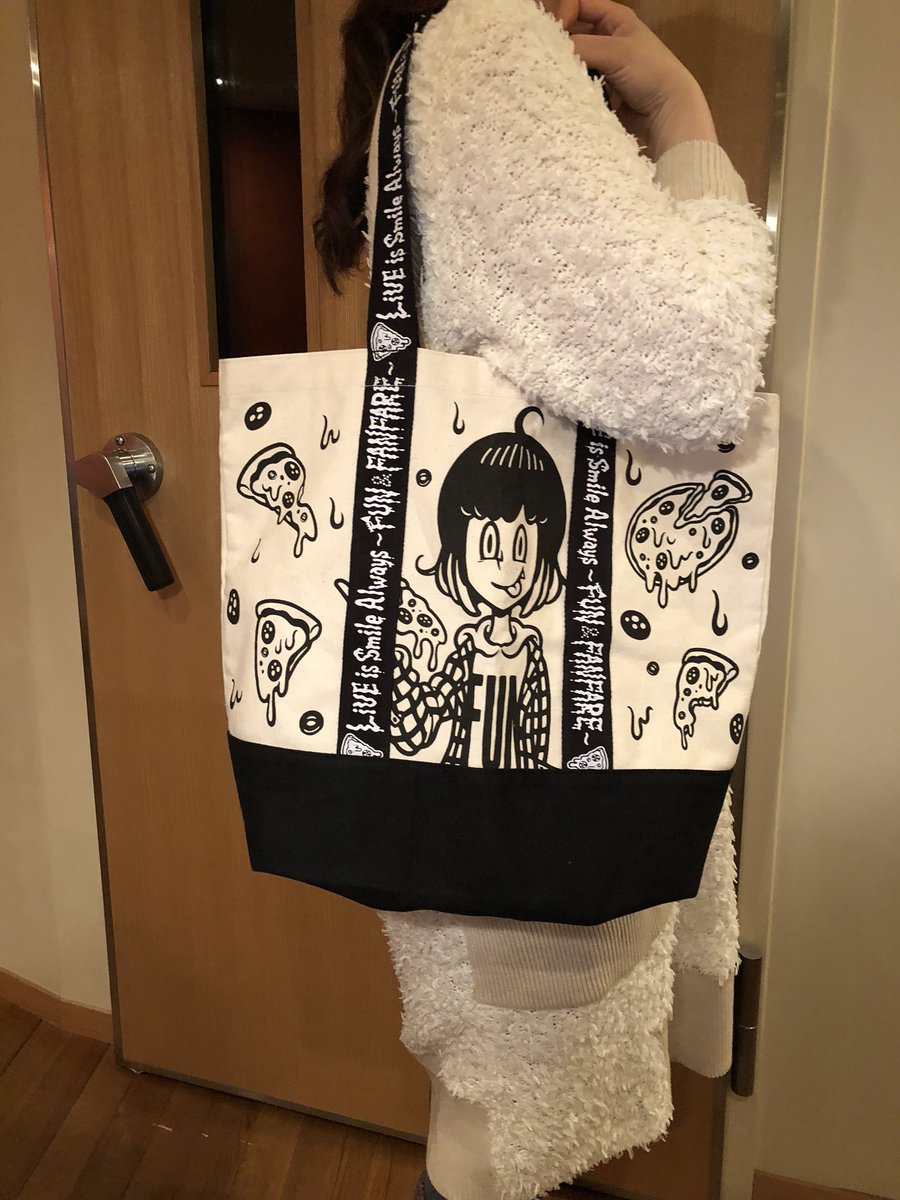 LiSA_OLiVE's tweet image. ぴざばっく
#FandF