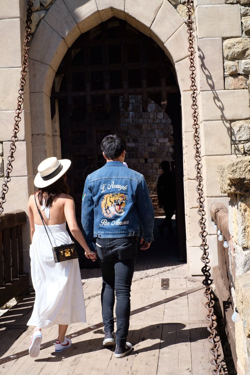 Johnvalle20's tweet photo. Hold tight...never let go! 💍💙 https://t.co/SZ9WBaseel