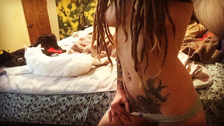 GirlDread's tweet photo. Got warm today🔥 https://t.co/g1XJePNPOW