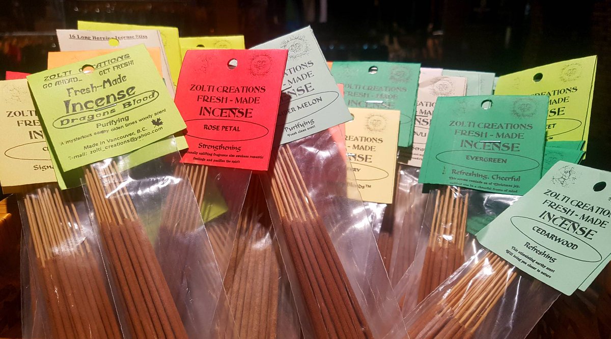 PuffCanada's tweet photo. Need to freshen and cleanse up your life? Get your smudge on with locally made sage and incense from vancouver artisans! π Have a fun and safe evening! ππ₯π
#puffcanada #handmade #sage #smudge #incense #locallymade #weshouldsmoke https://t.co/aqgwEwLDTn