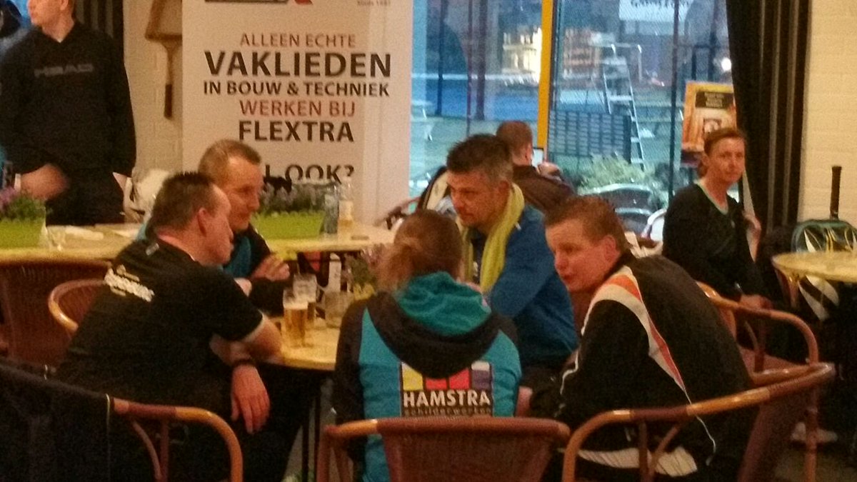 TennisTotaalOpe's tweet photo. Ondanks het zeer slechte weer van gisteren, zijn de partijen gespeeld. Daarnaast is de organisatie in het nieuw gestoken door de sponsor @FlextraProf! #regen #flextraopen #tennis #hoogeveen #4dedag https://t.co/eT5AwUzI7C