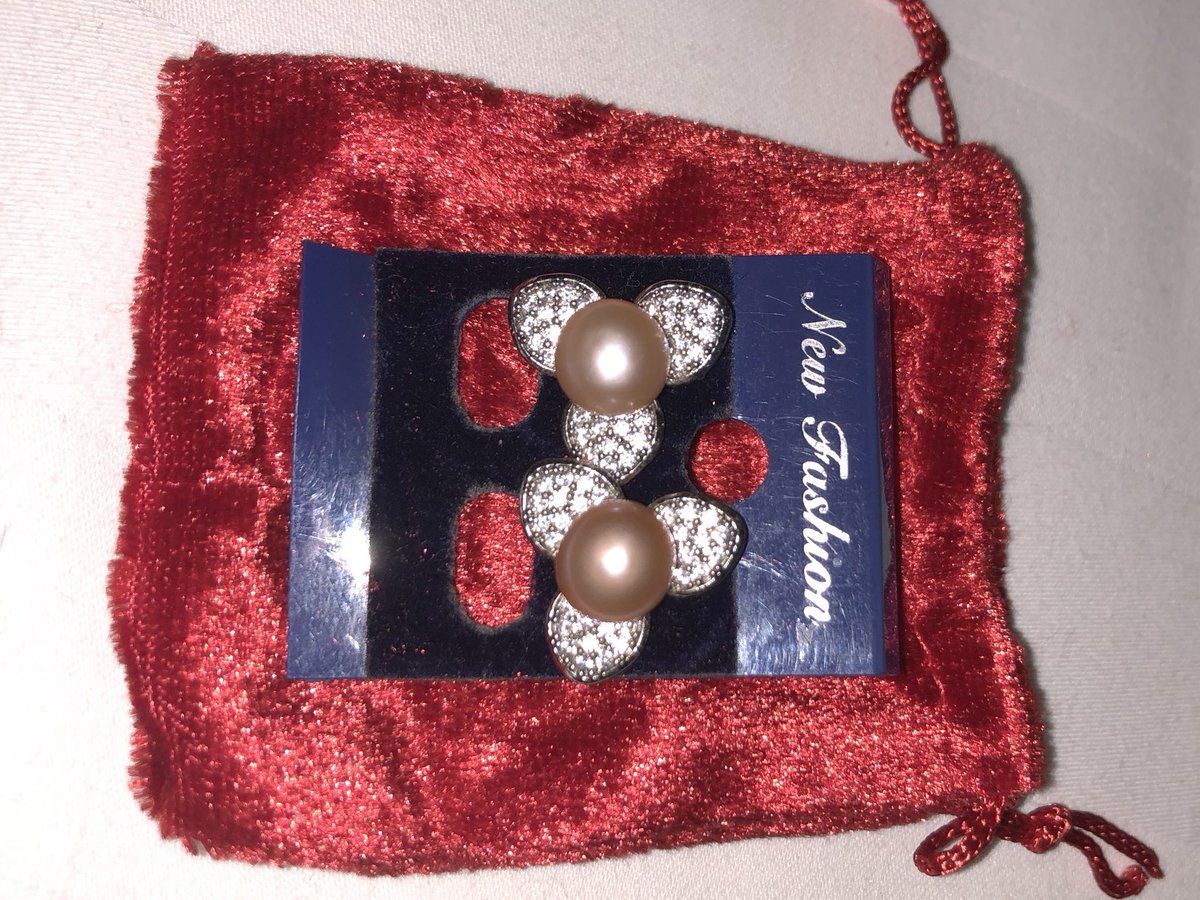 nattyle1983's tweet image. Tham quan các cơ sở nuôi cấy-sản xuất ngọc trai &amp;amp; công ty Sim Sơn, Phú Quốc.
#ngọctraiđenánhtím
#nữtrang
#vườnsim #rượusim #mậtsim