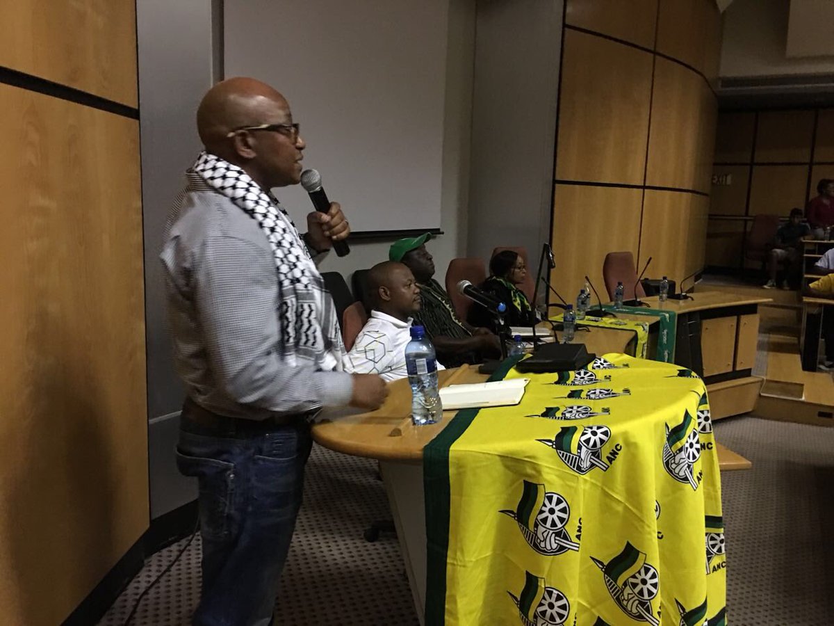 ward78Anc's tweet photo. We are rebuilding organization. Thank you 🙏🏽 @tito_mboweni ✊🏽✊🏽 and thanks to everyone who came through from umrabulo. @Joala @mhagav @ancyl78 https://t.co/JE48CILQ5G