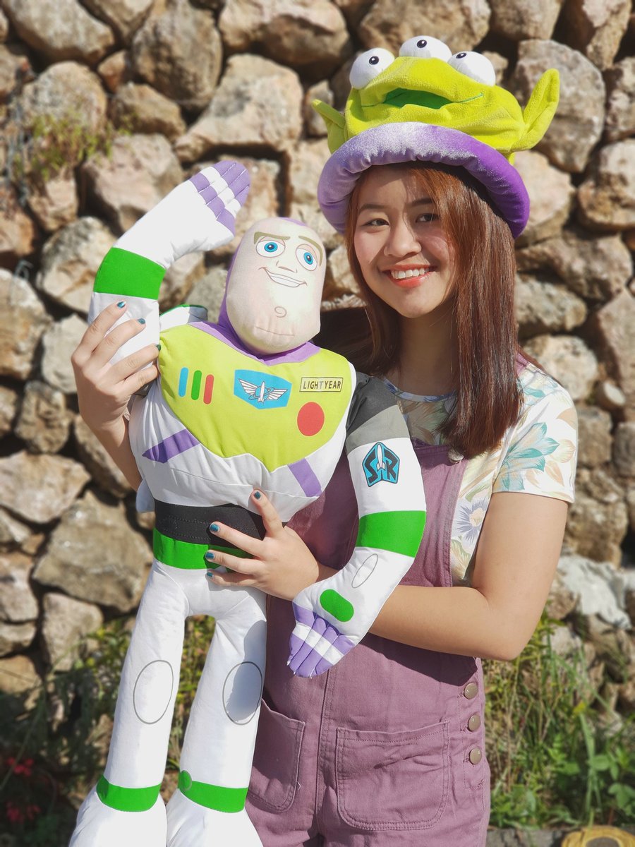 YEEtheONE's tweet photo. You've got a friend in me... 💜💚 https://t.co/FgJ2tIefGw